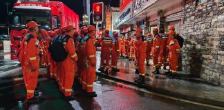 Cina: soccorritori diretti a Gyirong dopo la colata di fango (2)