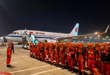Cina: soccorritori diretti a Gyirong dopo la colata di fango (3)