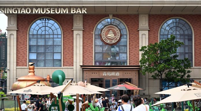 Cina: Qingdao, il Museo della birra Tsingtao attira sempre più visitatori (1)