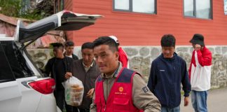 Cina: ricollocati residenti e turisti dopo colata di fango nello Xizang (2)