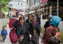 Cina: ricollocati residenti e turisti dopo colata di fango nello Xizang (3)