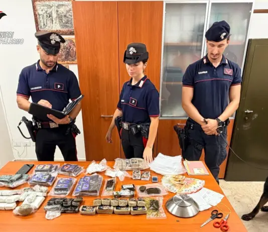 Nove chili di droga nascosta nel freezer, 35enne arrestato a Palermo