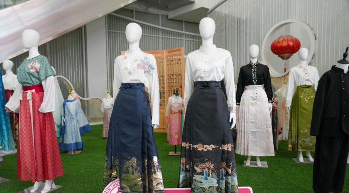 Cina: a Caoxian l’industria degli hanfu vale 13 miliardi di yuan (2)