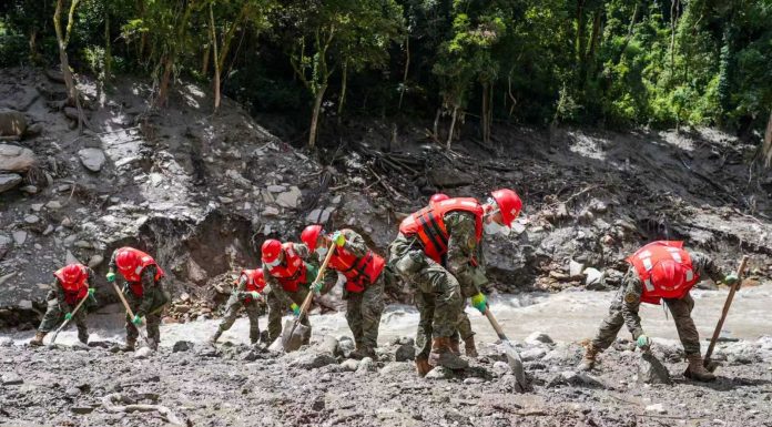 Cina: cinque morti e 558 dispersi per la colata di fango nello Xizang (3)