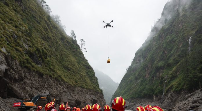 Cina: proseguono i soccorsi dopo la colata di fango a Gyirong nello Xizang (2)