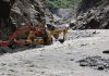 Cina: operazioni di sgombero sulla G216 colpita dalla frana a Gyirong (3)
