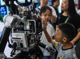 Cina: Guiyang, al via expo internazionale sull’industria dei big data (3)