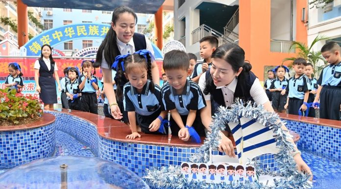 Cina: in alcune zone del Paese è iniziato il nuovo semestre scolastico (3)