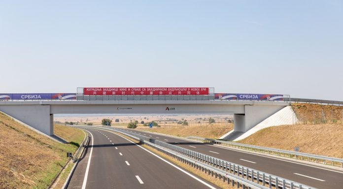 Serbia: Vucic, autostrada costruita dalla Cina stimola sviluppo economico (2)