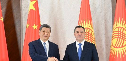 Kirghizistan: Xi Jinping tiene colloqui con il presidente Japarov a Bishkek