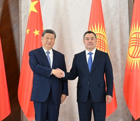 Kirghizistan: Xi Jinping tiene colloqui con il presidente Japarov a Bishkek