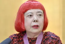 E’ morta l’artista giapponese Yayoi Kusama, la “regina dei pois” aveva 97 anni