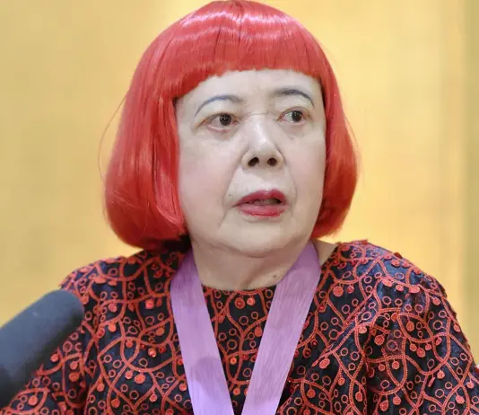 E’ morta l’artista giapponese Yayoi Kusama, la “regina dei pois” aveva 97 anni