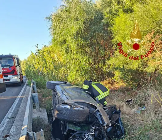 Auto contro il guardrail a Posada, quattro feriti