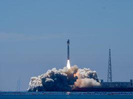 Cina: lanciati dal mare due satelliti iperspettrali nello Shandong