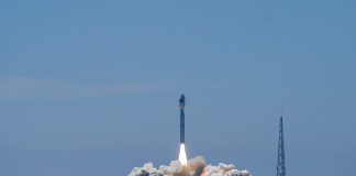 Cina: lanciati dal mare due satelliti iperspettrali nello Shandong