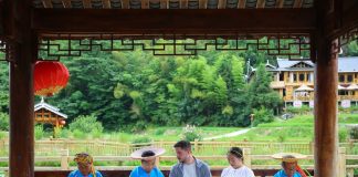 Cina: Hunan, Huxingshan attira turisti con clima montano e ricco patrimonio (1)