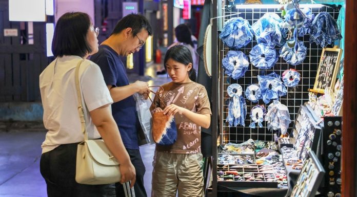 Cina: Shenyang, ex fabbrica trasformata in parco culturale e creativo (3)