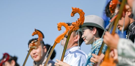 Cina: turismo sotto le stelle nelle praterie della Mongolia Interna (1)