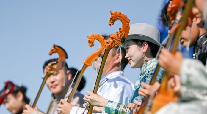Cina: turismo sotto le stelle nelle praterie della Mongolia Interna (1)
