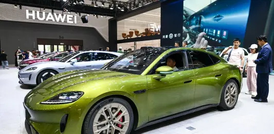 Cina, cresce consumo energetico per ricarica EV e servizi dati Internet