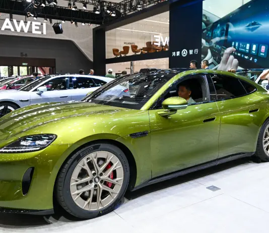 Cina, cresce consumo energetico per ricarica EV e servizi dati Internet