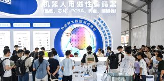 Cina: Pechino, World Robot Conference 2026 attrae numerosi visitatori (2)