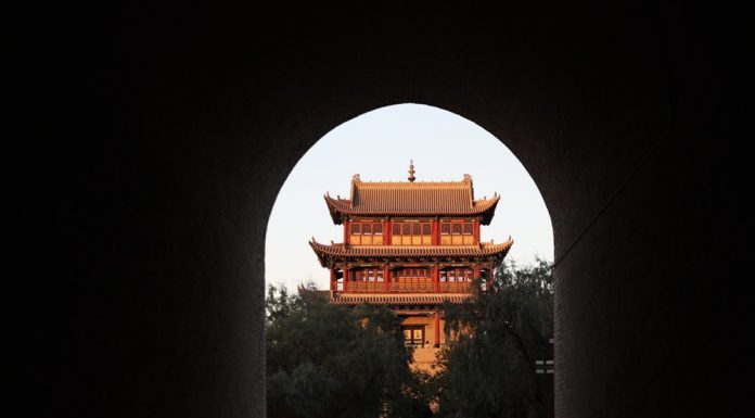Cina: il tramonto visto dal passo di Jiayu, sulla Grande Muraglia (2)