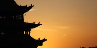 Cina: il tramonto visto dal passo di Jiayu, sulla Grande Muraglia (3)