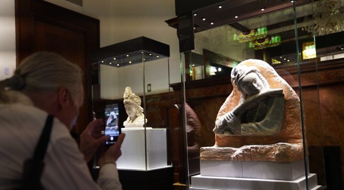 Cina: le incisioni rupestri di Dazu in mostra a New York (1)