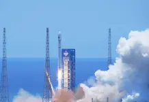 Cina: Hainan, lanciato in orbita nuovo gruppo di satelliti per internet (1)