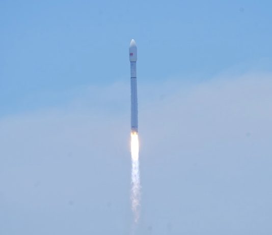 Cina: Hainan, lanciato in orbita nuovo gruppo di satelliti per internet (2)