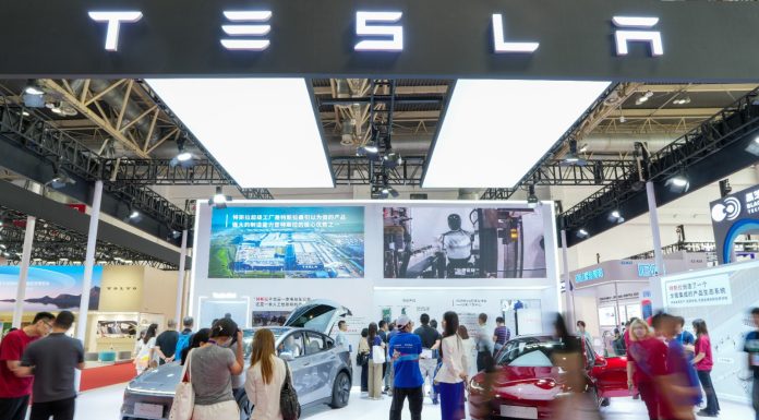 Cina: Tesla integra il modello IA Doubao nei sistemi di bordo