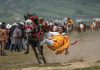 Cina: acrobazie a cavallo nella contea di Litang (3)