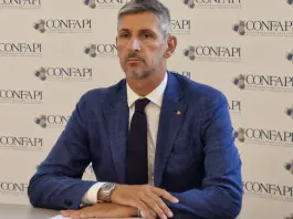 Imprese, l’indagine di Confapi: sistema resiliente, ma preoccupa lo stretto di Hormuz