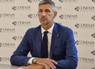 Imprese, l’indagine di Confapi: sistema resiliente, ma preoccupa lo stretto di Hormuz
