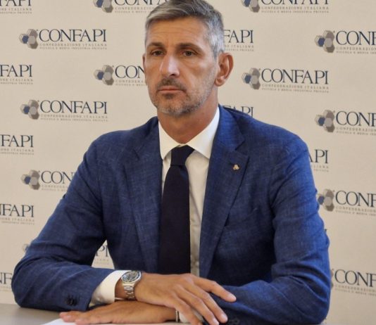 Imprese, l’indagine di Confapi: sistema resiliente, ma preoccupa lo stretto di Hormuz