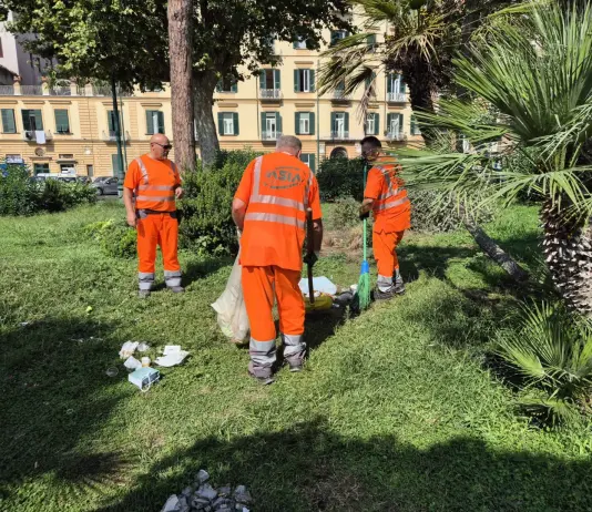 Napoli, tutela del decoro urbano: trenta interventi nell’ultima settimana