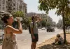 Surriscaldamento globale: gli impatti sulla vita quotidiana famiglia nel caldo torrido