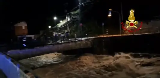 Maltempo, nel Bergamasco evacuati 250 ospiti di un campeggio. 400 gli interventi dei Vigili del fuoco