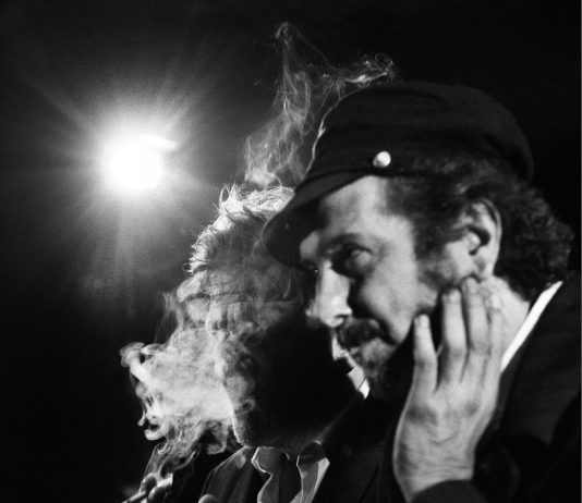 Vinicio Capossela torna con “Tutti Bodyguard”, la nuova versione di “Body guard”
