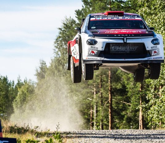 Lancia Corse HF conferma il proprio potenziale sugli sterrati del leggendario Rally Finland