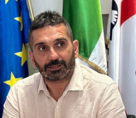 Pubblicato l’avviso per le imprese: 42,5 milioni per nuovi investimenti produttivi in Sardegna. Meloni: “Risorse per chi vuole crescere”