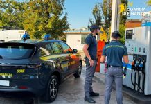 Reggio Emilia, controlli della Guardia di Finanza sui prezzi dei carburanti: riscontrate irregolarità nel 38% delle verifiche