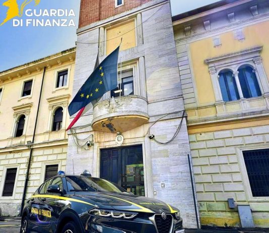 Fatture false per evadere il fisco, sequestrati 285 mila euro a Grosseto