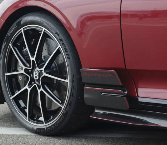 Pirelli P Zero Trofeo RS, accelerazione laterale di 1,3 g per Bentley Supersports