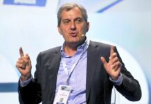 Milano, Calabresi dà le dimissioni da Chora Media. Pronto a candidarsi a sindaco