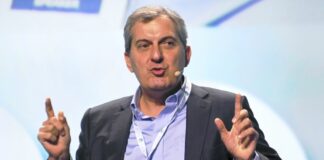 Milano, Calabresi dà le dimissioni da Chora Media. Pronto a candidarsi a sindaco