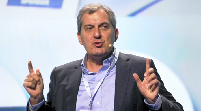 Milano, Calabresi dà le dimissioni da Chora Media. Pronto a candidarsi a sindaco