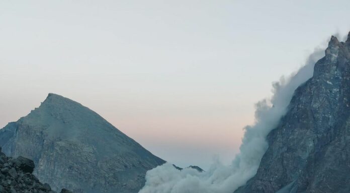 Monviso, frana a ridosso del Rifugio Quintino Sella. Si cerca un escursionista